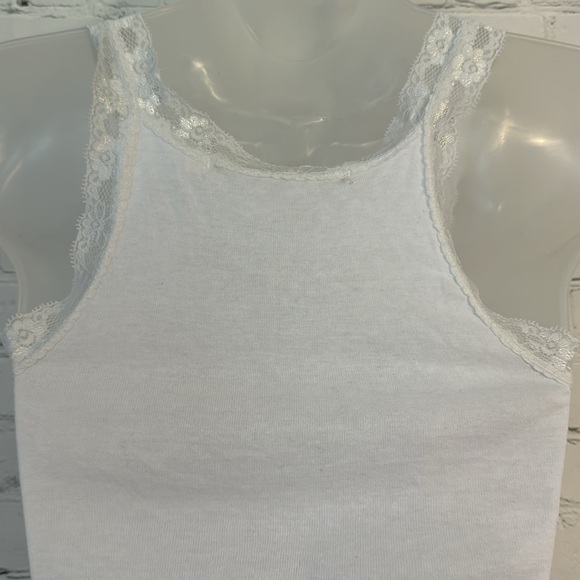 Michael Stars the original tee-white with lace - Picture 5 of 7